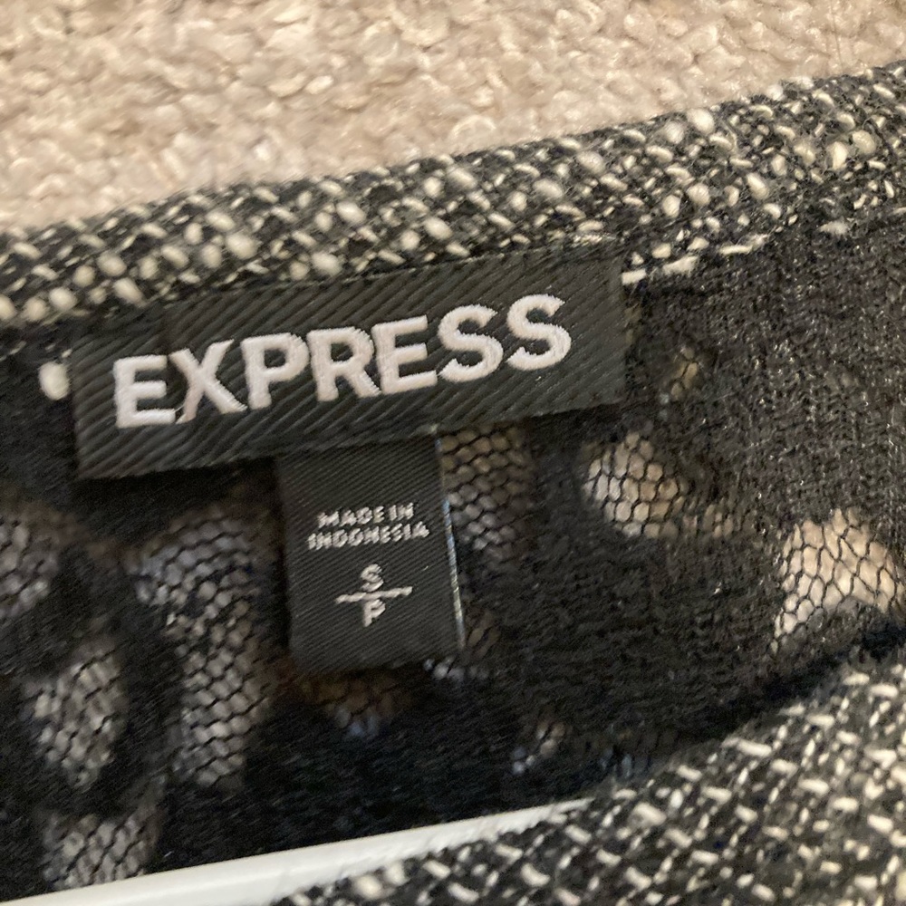Express sweater - Picture 3 of 4